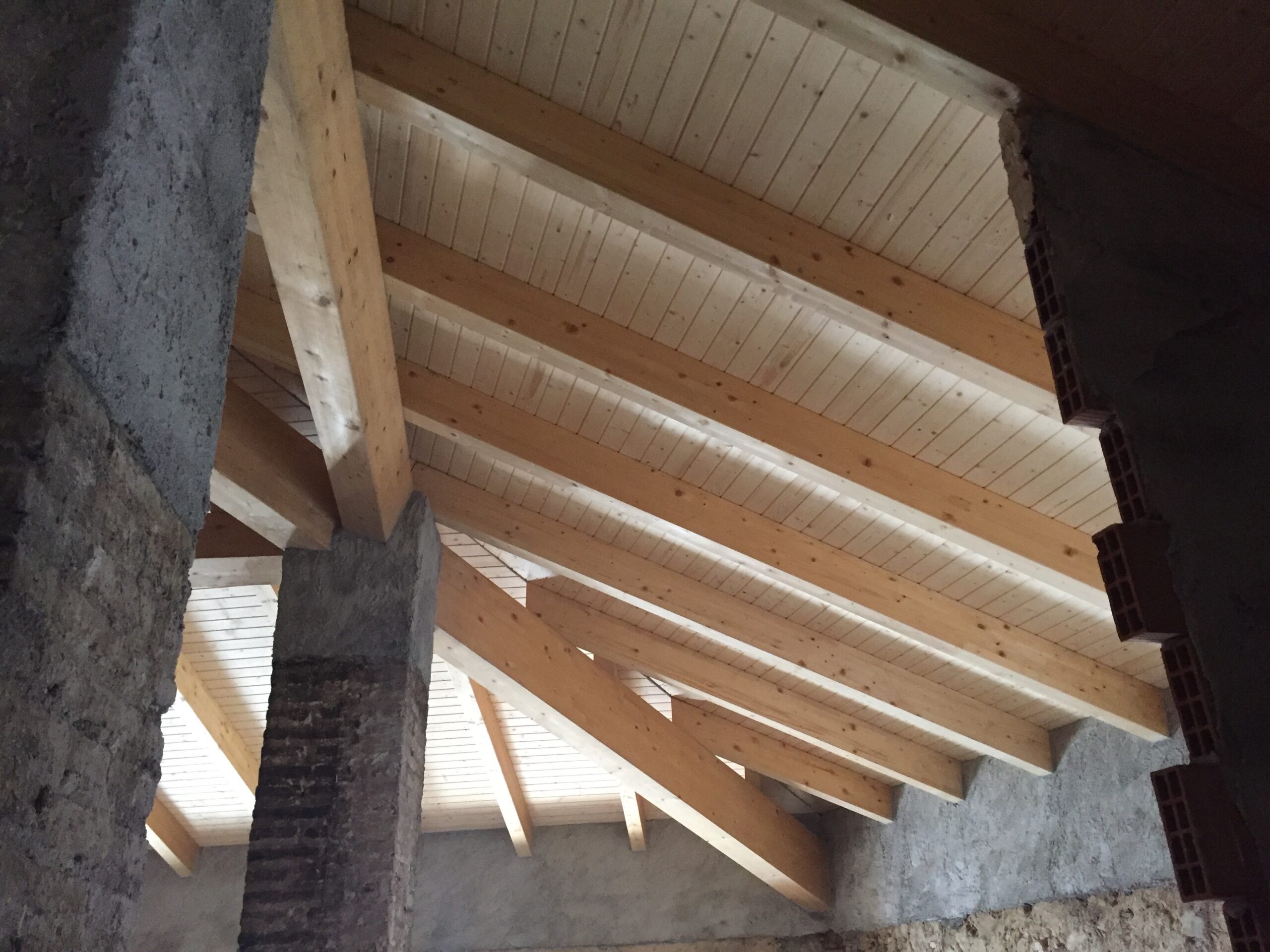 Beneficios de la estructura de madera en chalets y casas